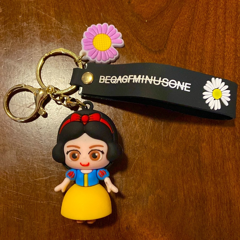 💰BOGO FREE💰 Cute princess keychain
